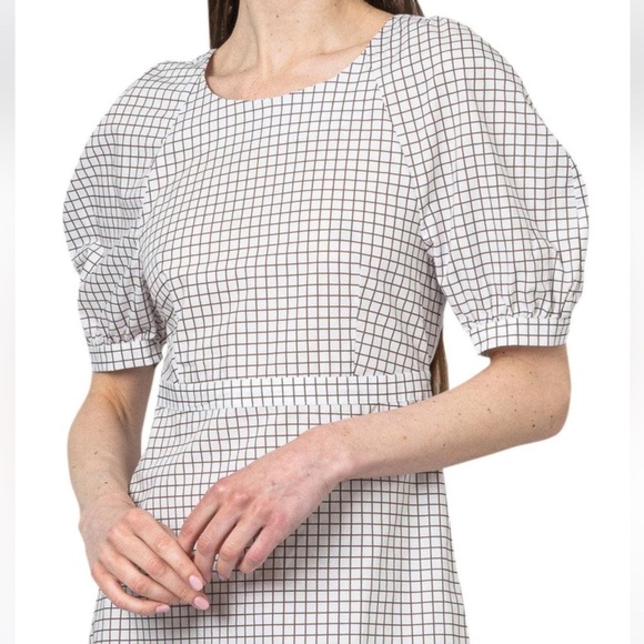 Baum und Pferdgarten
Adalane Puff-Sleeve Dress - Picture 3 of 9